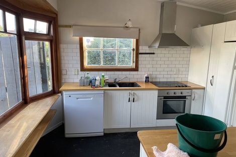 Photo of property in 18 Omokoroa Road, Omokoroa, 3114