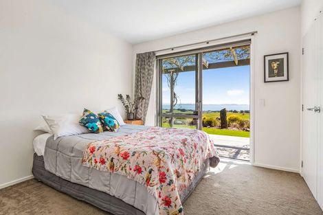 Photo of property in 601 Cable Bay Block Road, Cable Bay, 0420