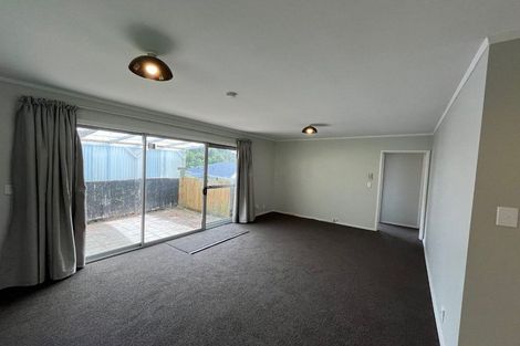 Photo of property in 2/22 Shackleton Grove, Stokes Valley, Lower Hutt, 5019