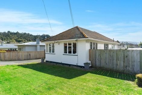 Photo of property in 6 Chittick Street, Stokes Valley, Lower Hutt, 5019
