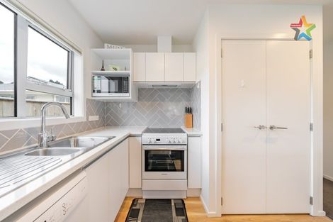 Photo of property in 25a Wainuiomata Road, Wainuiomata, Lower Hutt, 5014