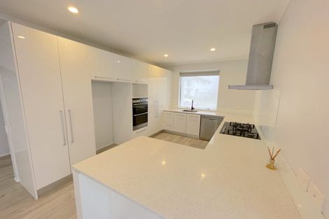 Photo of property in 74 Mackay Drive, Greenhithe, Auckland, 0632