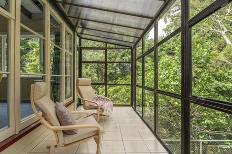 Photo of property in 3 Woodstock Terrace, Tawa, Wellington, 5028