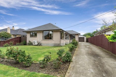 Photo of property in 32 Greenhurst Street, Sockburn, Christchurch, 8042