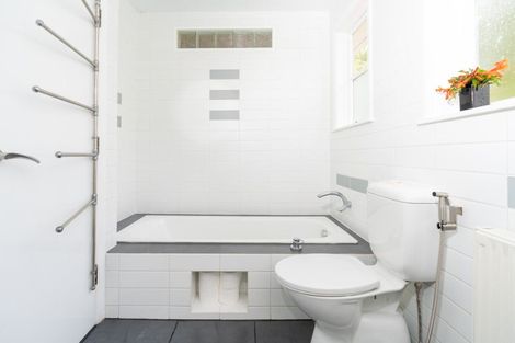 Photo of property in 38 Sidlaw Street, Strathmore Park, Wellington, 6022