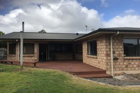 Photo of property in 4 Vela Place, Clarks Beach, 2122