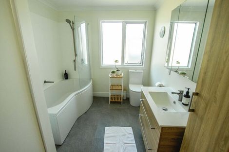 Photo of property in 33 Gawler Street, Te Horo Beach, Otaki, 5581