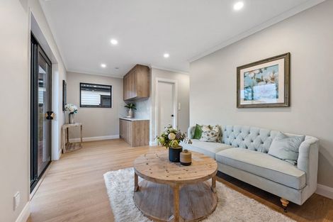 Photo of property in 56 Kewa Road, Albany Heights, Auckland, 0632