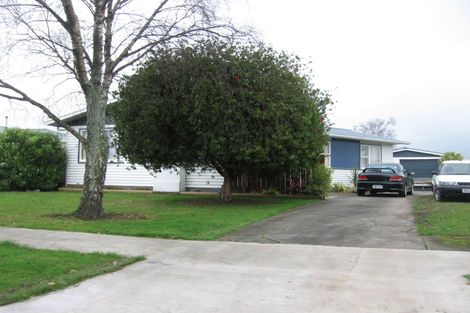 Photo of property in 11 Rhodes Drive, Kelvin Grove, Palmerston North, 4414