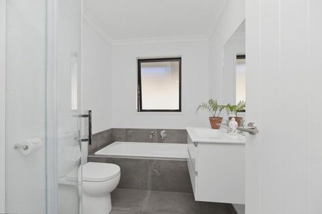 Photo of property in 29 Pakanga Grove, Pyes Pa, Tauranga, 3112