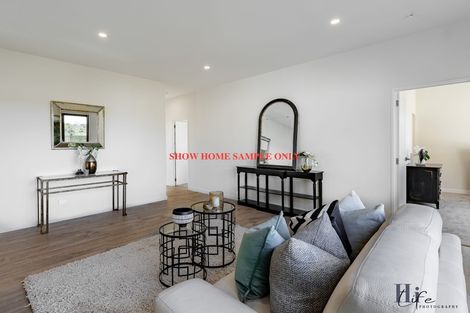 Photo of property in 3 Moemoea Avenue, Kumeu, 0810