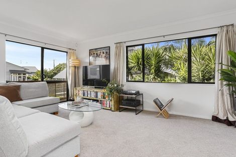 Photo of property in 23a Stafford Road, Northcote Point, Auckland, 0627