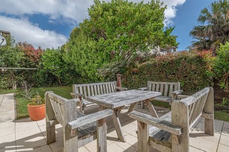 Photo of property in 2/72 Gulf View Road, Murrays Bay, Auckland, 0630