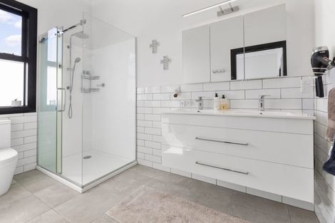 Photo of property in 17 Ferguson Street, Newtown, Wellington, 6021