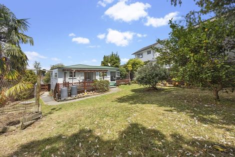 Photo of property in 38 Chatsworth Crescent, Pakuranga Heights, Auckland, 2010