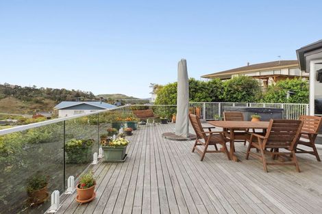 Photo of property in 100 Arapiki Road, Stoke, Nelson, 7011