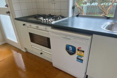 Photo of property in 4 Cromdale Avenue, Highland Park, Auckland, 2010