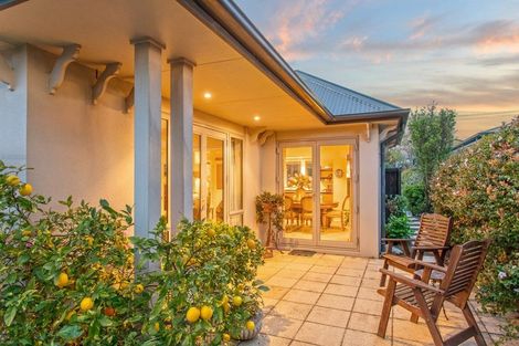 Photo of property in 69 Jeffreys Road, Fendalton, Christchurch, 8052