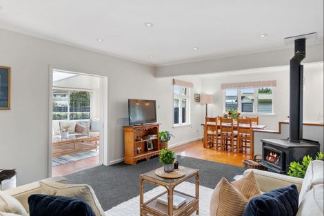 Photo of property in 5 Bucknell Street, Sockburn, Christchurch, 8042