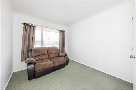 Photo of property in 1/11 Solveig Place, Randwick Park, Auckland, 2105