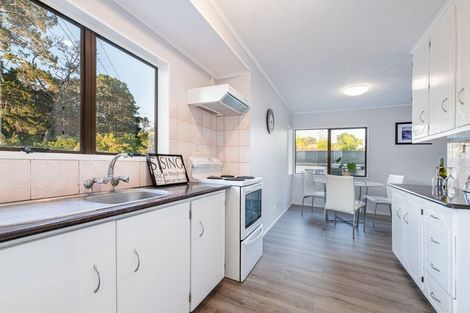 Photo of property in 14 Alidade Place, Massey, Auckland, 0614