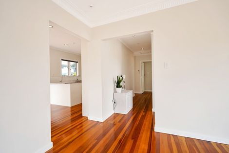 Photo of property in 78 Matipo Road, Te Atatu Peninsula, Auckland, 0610