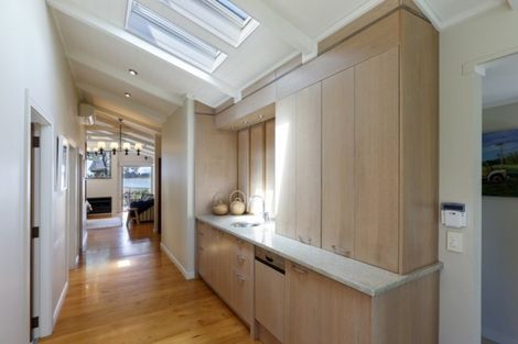 Photo of property in Blackhorse Cottage, 14 Iwa Street, Mapua, 7005