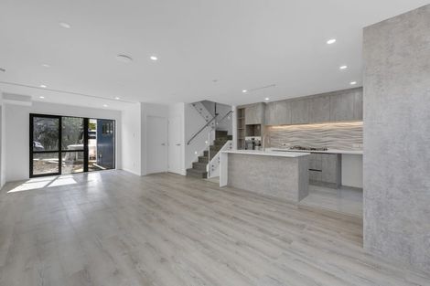 Photo of property in 186d Pakuranga Road, Pakuranga, Auckland, 2010