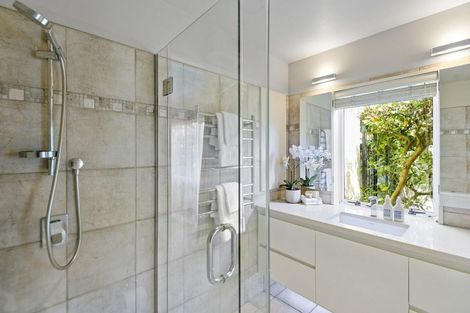 Photo of property in 2/89 Merivale Lane, Merivale, Christchurch, 8014