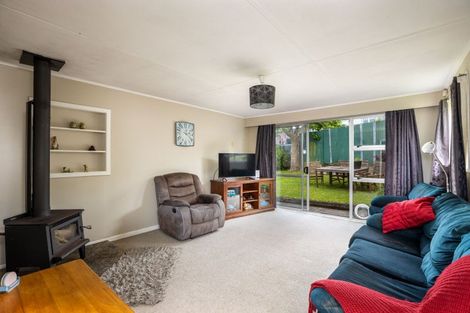 Photo of property in 5 Oranga Street, Marfell, New Plymouth, 4310