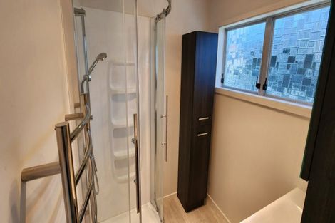 Photo of property in 82 Pioneer Road, Moturoa, New Plymouth, 4310