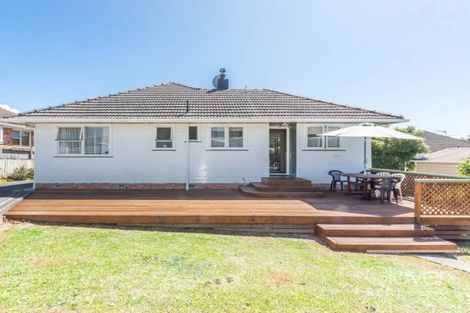 Photo of property in 7 Cajero Place, Green Bay, Auckland, 0604