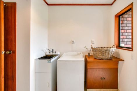 Photo of property in 39 Auckland Road, Greenmeadows, Napier, 4112