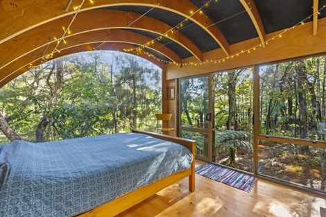 Photo of property in 112 Whaanga Road, Raglan, 3297