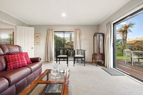 Photo of property in 24 Cloverlea Place, Pukekohe, 2120