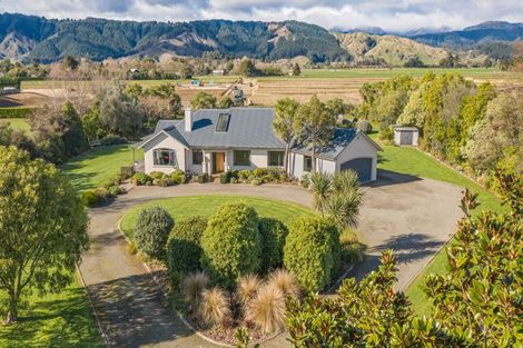 Photo of property in 21 Redwood Grove, Levin, 5571