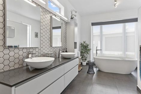 Photo of property in 490 North Road, Clevedon, Papakura, 2582