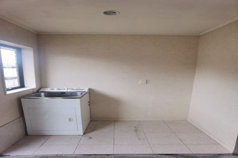 Photo of property in 11 Dalcross Drive, Flat Bush, Auckland, 2016