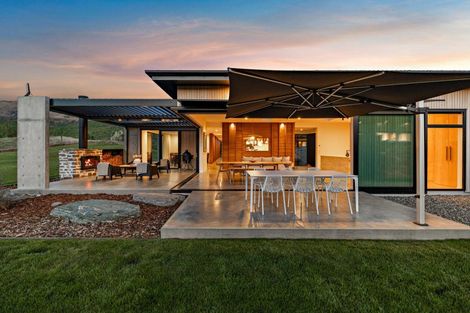 Photo of property in 214 Mcdonnell Road, Arrowtown, Queenstown, 9371