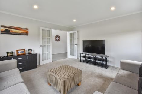 Photo of property in 61 Turnberry Drive, Wattle Downs, Auckland, 2103