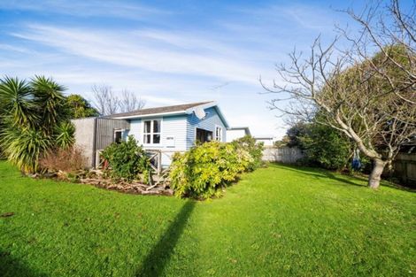 Photo of property in 11 Kepa Street, Ohawe, Hawera, 4671