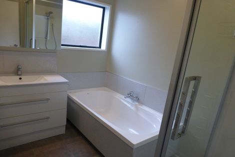 Photo of property in 2 Kantara Lane, Somerfield, Christchurch, 8024