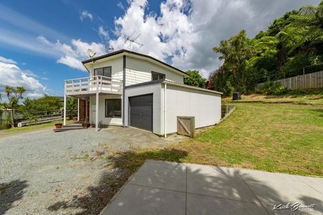 Photo of property in 29 Stanhope Grove, Korokoro, Lower Hutt, 5012