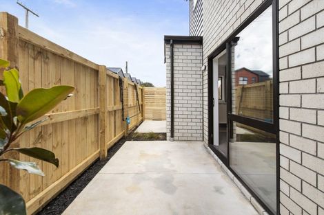 Photo of property in 2/10 Charlemont Street, Whitiora, Hamilton, 3200