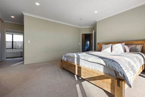 Photo of property in 48 Magellan Rise, Flagstaff, Hamilton, 3210