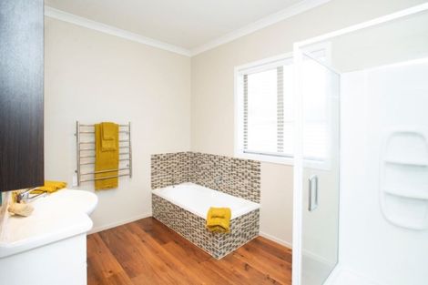 Photo of property in 114 Burwood Road, Matamata, 3400