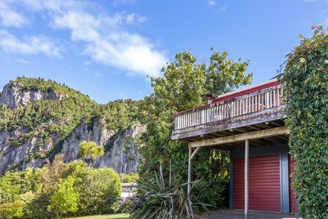 Photo of property in 17 Hinekapi Terrace, Kuratau, Turangi, 3381