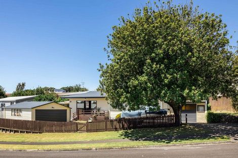 Photo of property in 1 Langstone Street, Welcome Bay, Tauranga, 3112