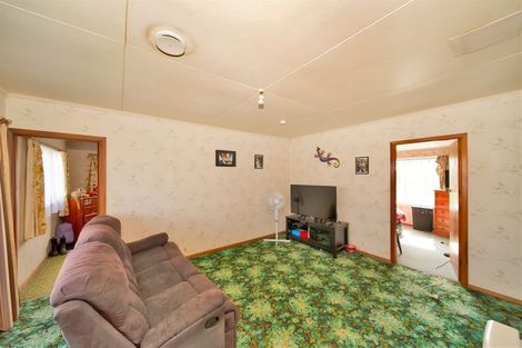 Photo of property in 39 Patu-kukupa Street, Manaia, 4612