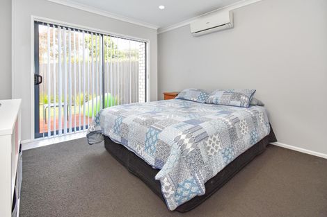 Photo of property in 56 Lothian Brae, Wattle Downs, Auckland, 2103